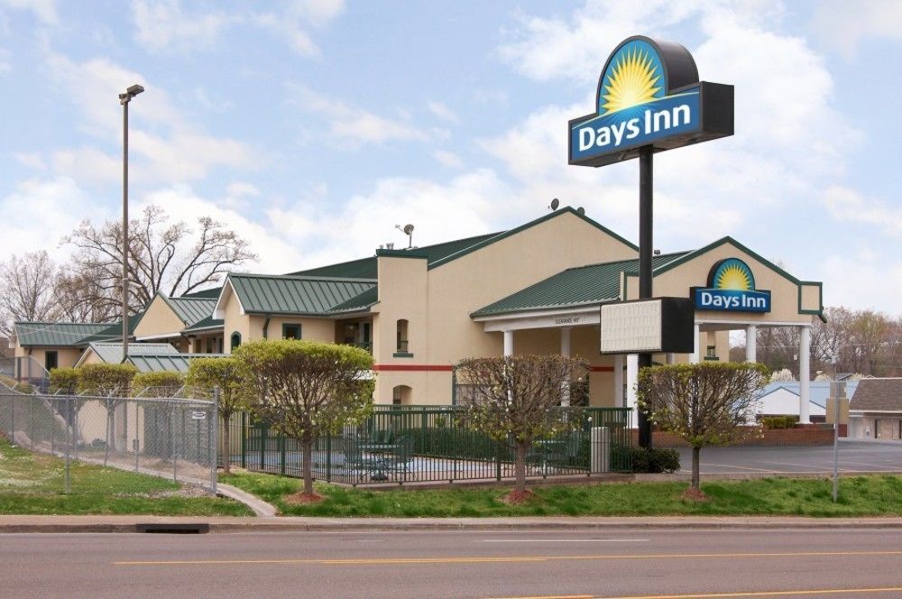 Days Inn By Wyndham Lexington Exteriör bild